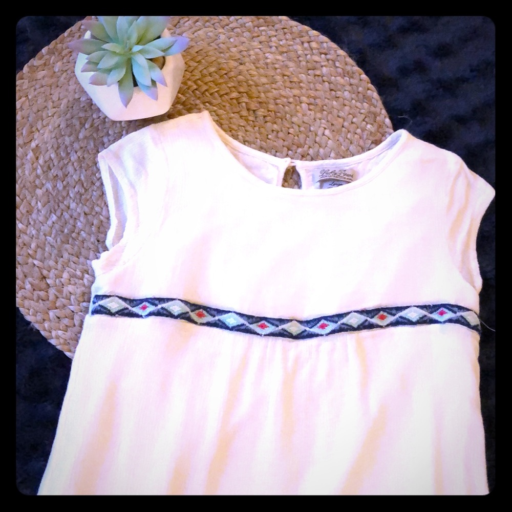 4/$25! Lucky Brand Top